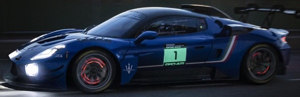 Maserati-GT2-raceseizoen-25-naar-26-26-lzij.jpg