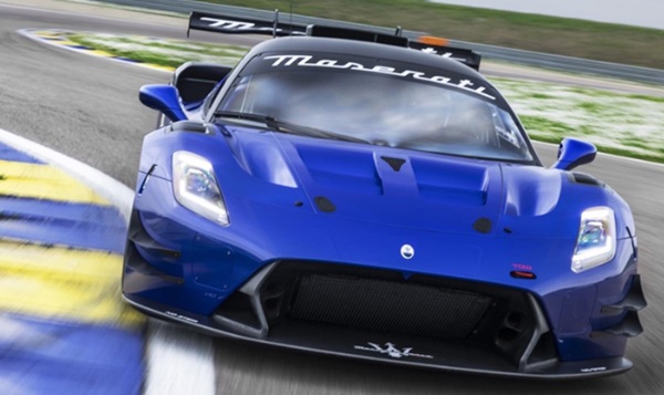 Maserati-GT2-raceseizoen-25-naar-26-26-neus.jpg