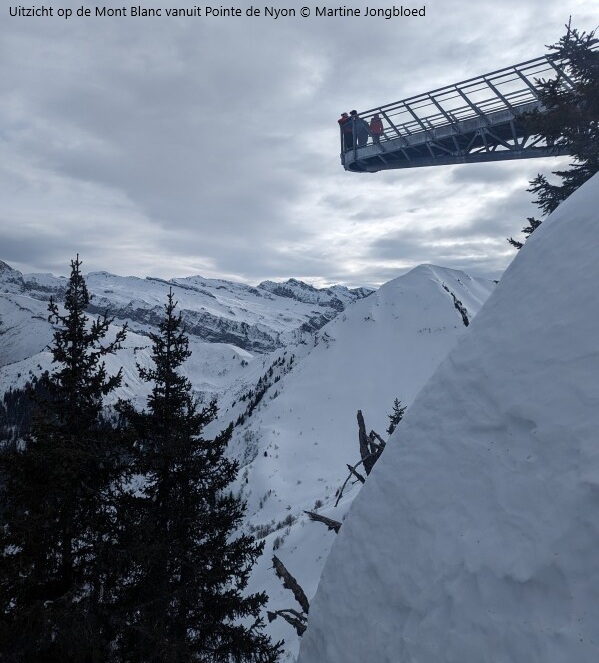 Port-du-Soleil-Avoriaz-26-Uitzicht_op_de_Mont_Blanc_vanuit_Pointe_de_Nyon.jpg